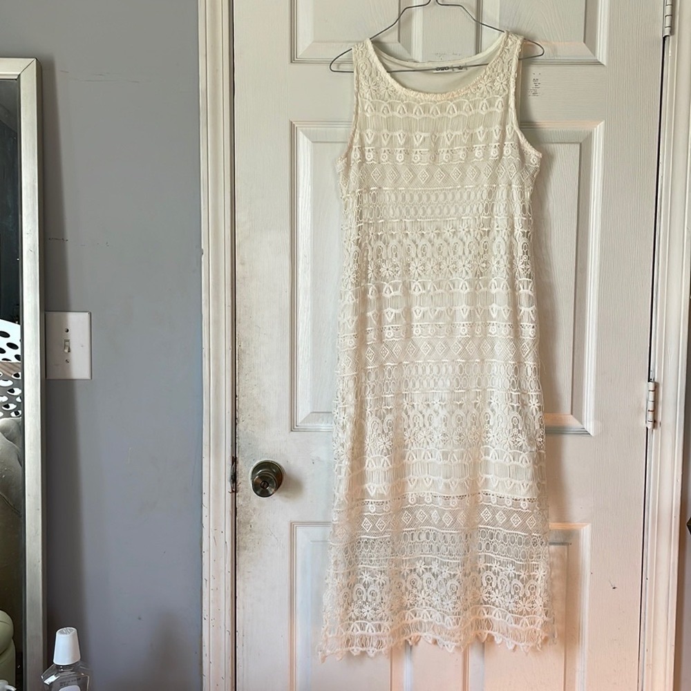 Cato white cream maxi lacy detailed sheer crew neck short sleeveless dress sz 8